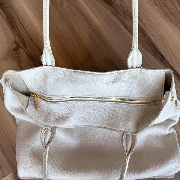 Hammitt Calla Lily White Elegant Leather & Gold Tote Bag Purse Like New Handbag - Picture 4 of 15